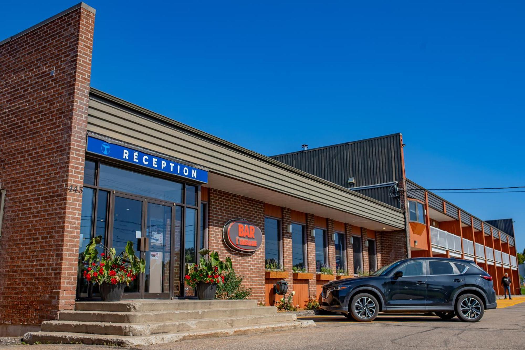 Complexe Hotelier Escoumins Les Escoumins Exterior photo
