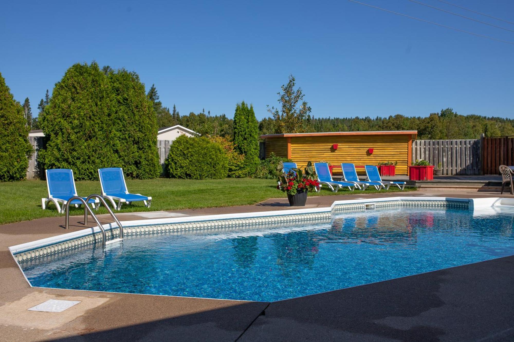 Complexe Hotelier Escoumins Les Escoumins Exterior photo