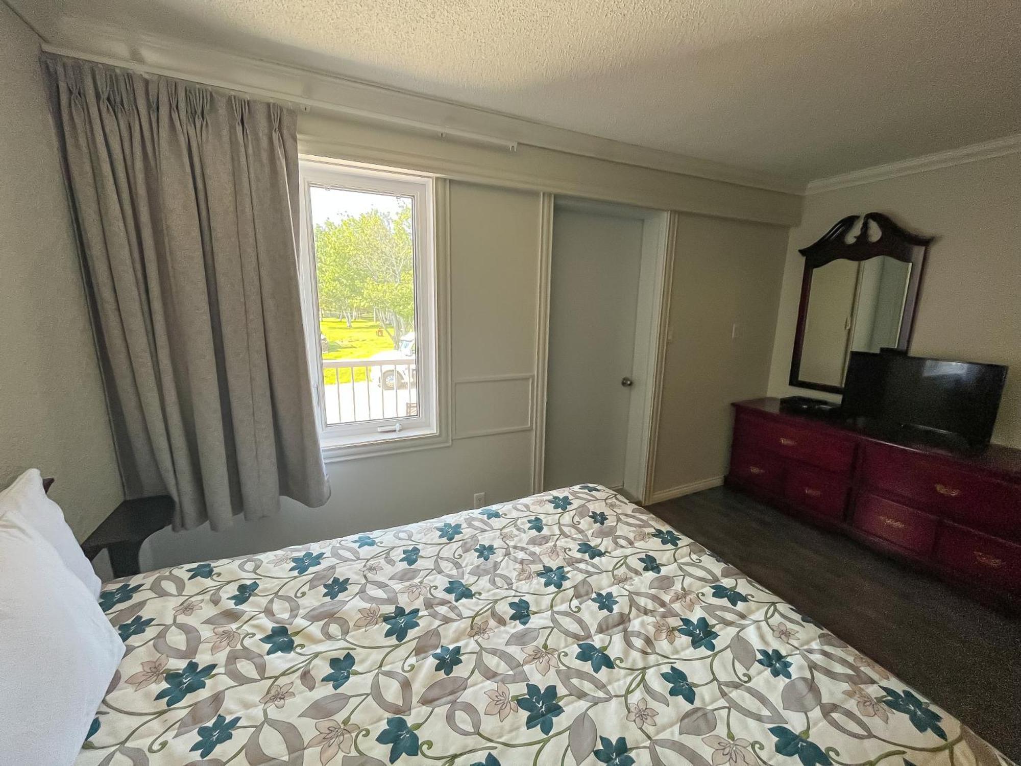 Complexe Hotelier Escoumins Les Escoumins Exterior photo