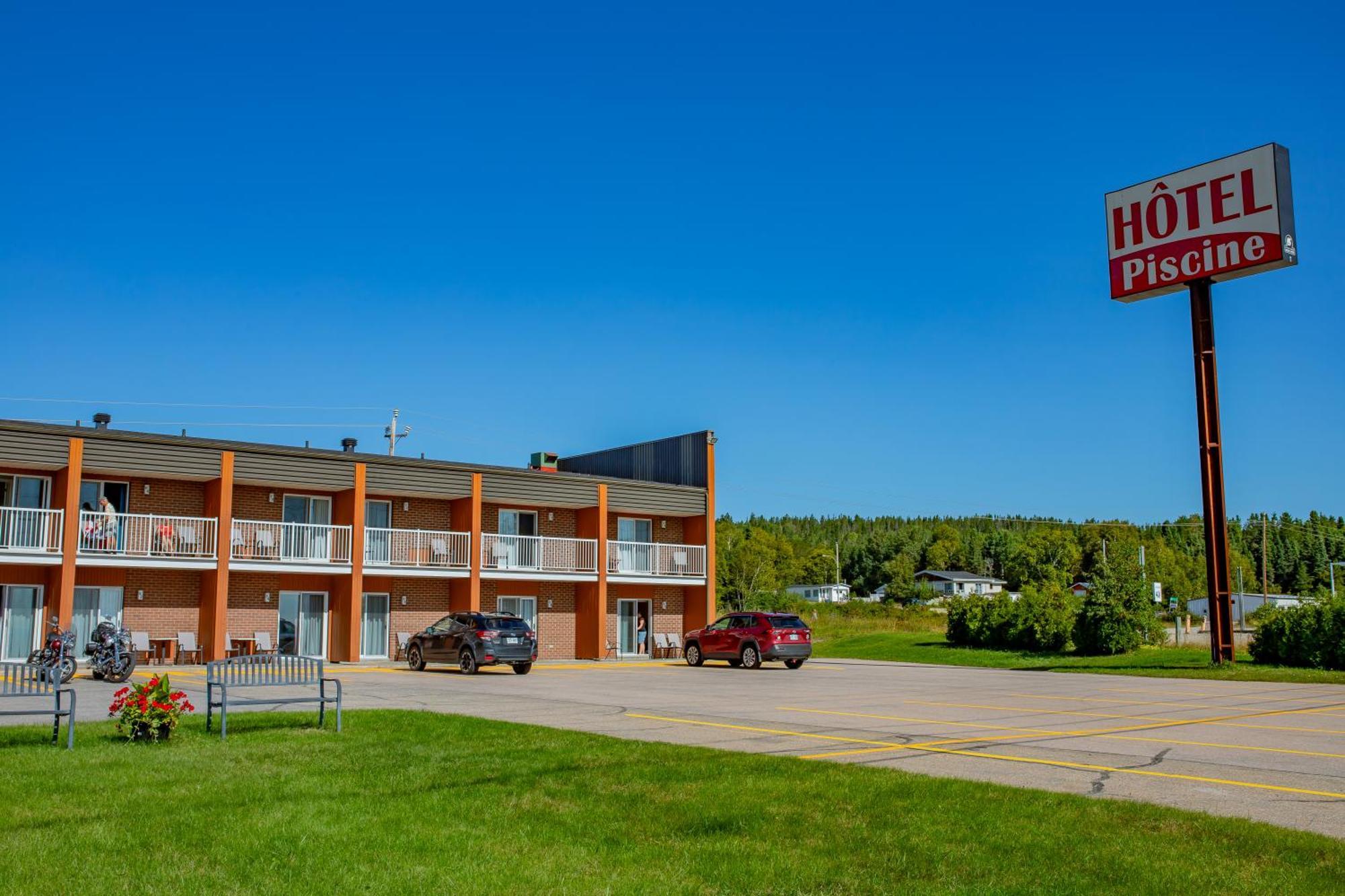 Complexe Hotelier Escoumins Les Escoumins Exterior photo