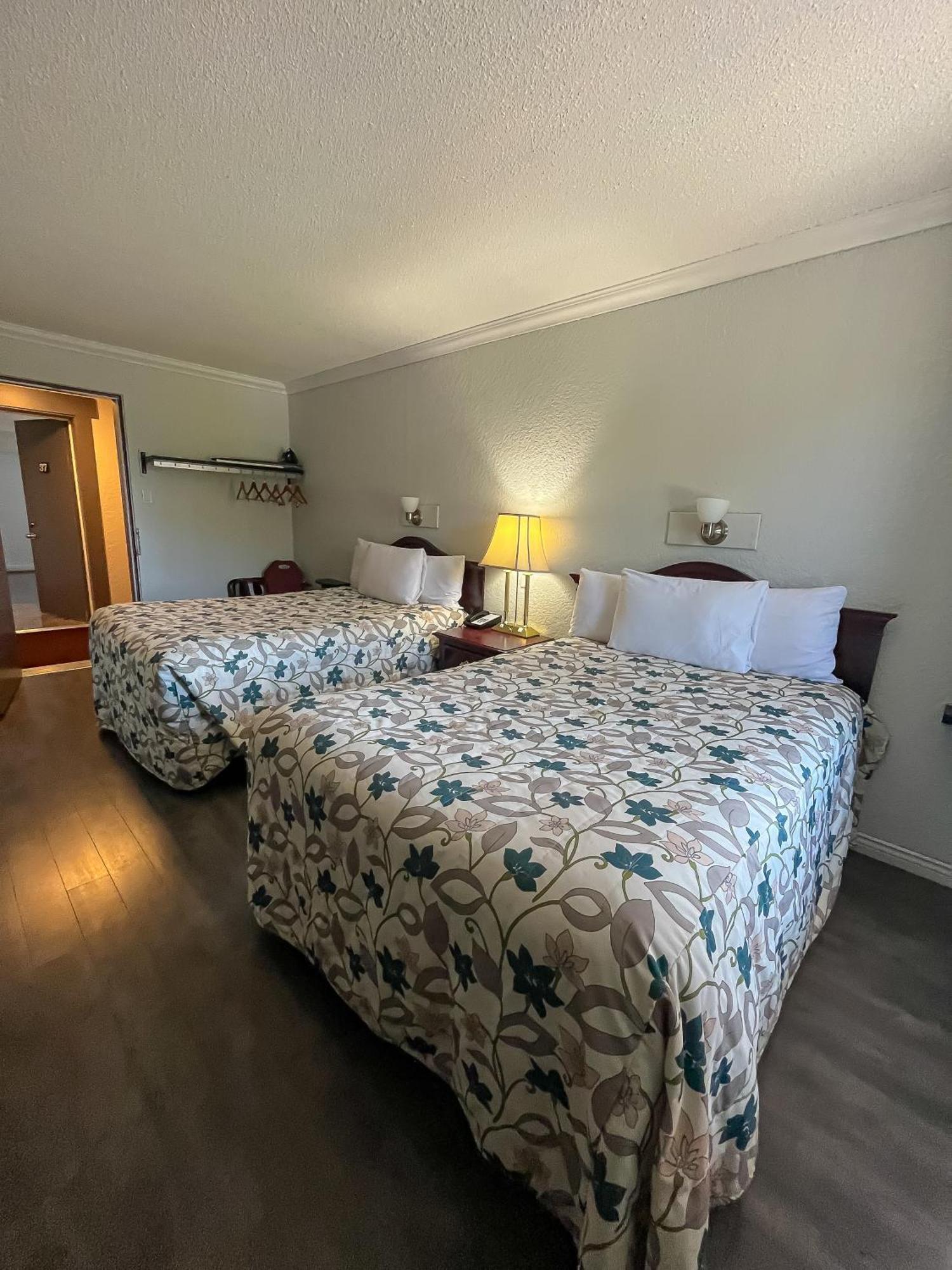 Complexe Hotelier Escoumins Les Escoumins Exterior photo